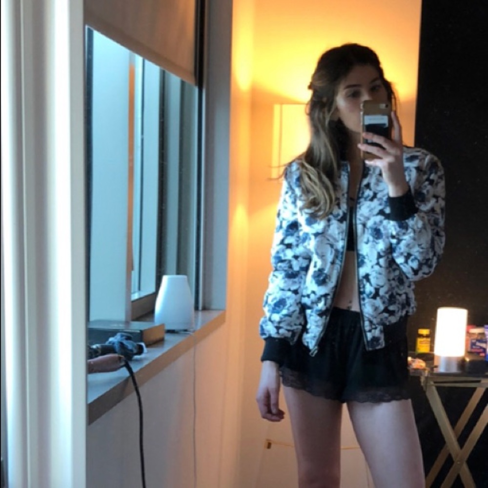 Bomber jacket - Picture 4 of 4
